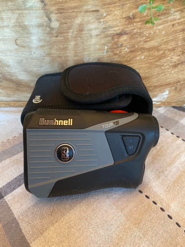 Bushnell Tour V5 Range Finder