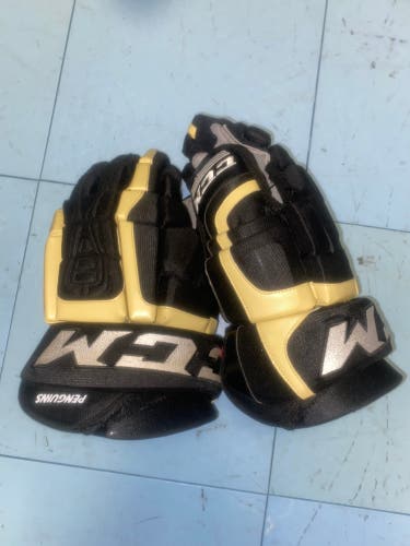 Like New Pro Stock Ccm Pro Gloves 14”