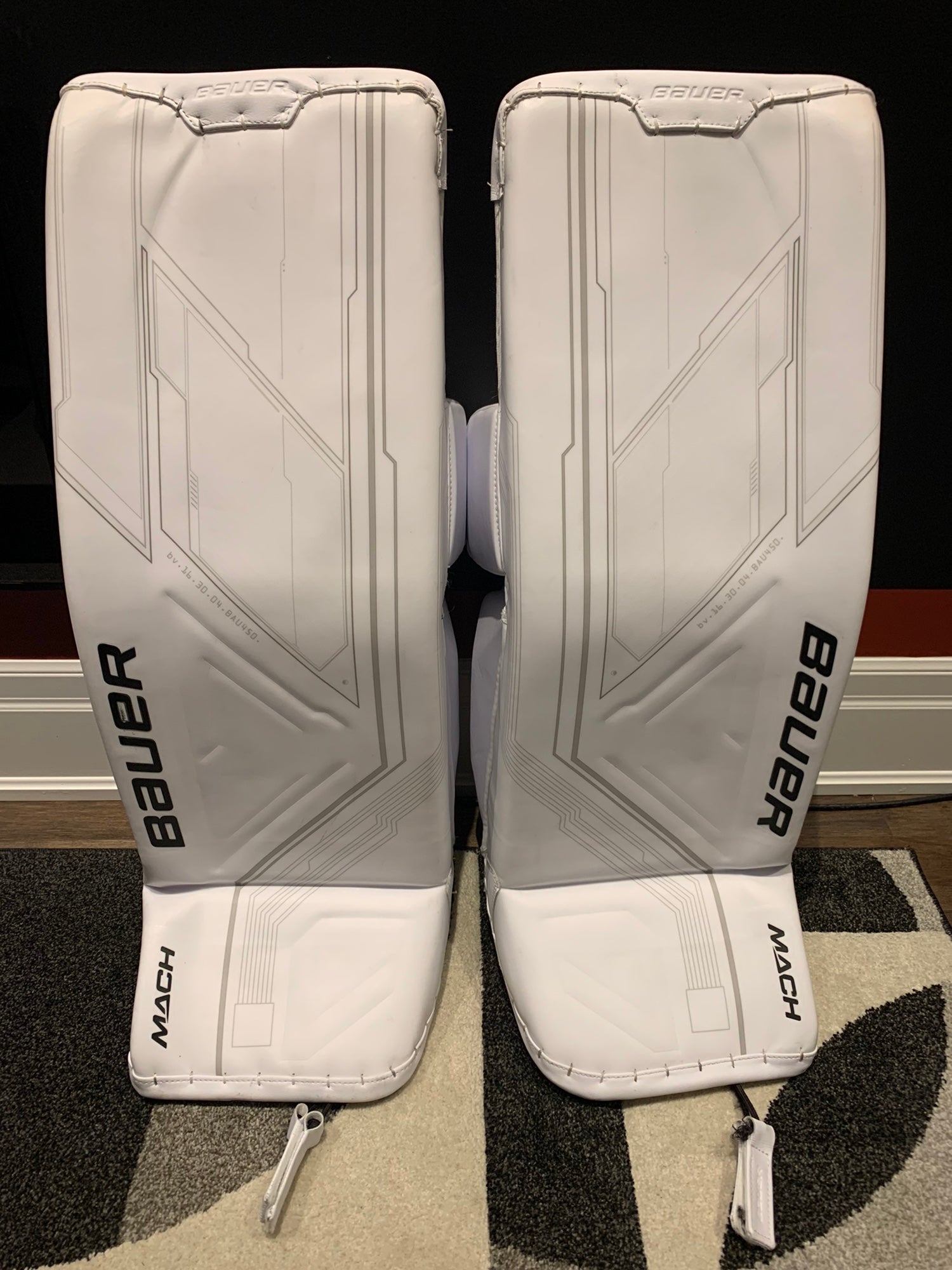 Bauer MACH Goalie Pads SidelineSwap