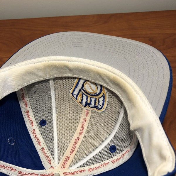 Milwaukee Brewers Mitchell & Ness Fitted Homefield Coop Cap Hat