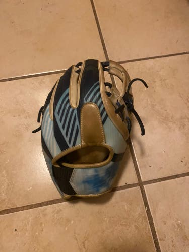 Infield 11.5" REV1X Baseball Glove