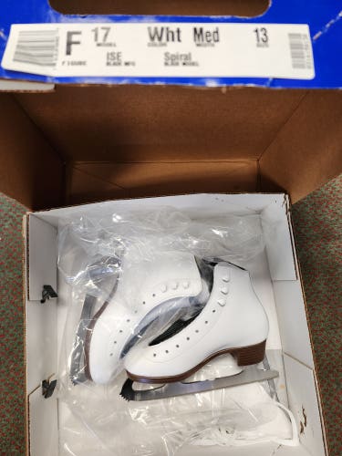 New Riedell 17 Figure Skates Size 13 White