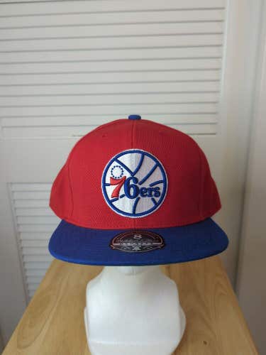 NWS Philadelphia 76ers Mitchell & Ness Fitted Hat 8 NBA