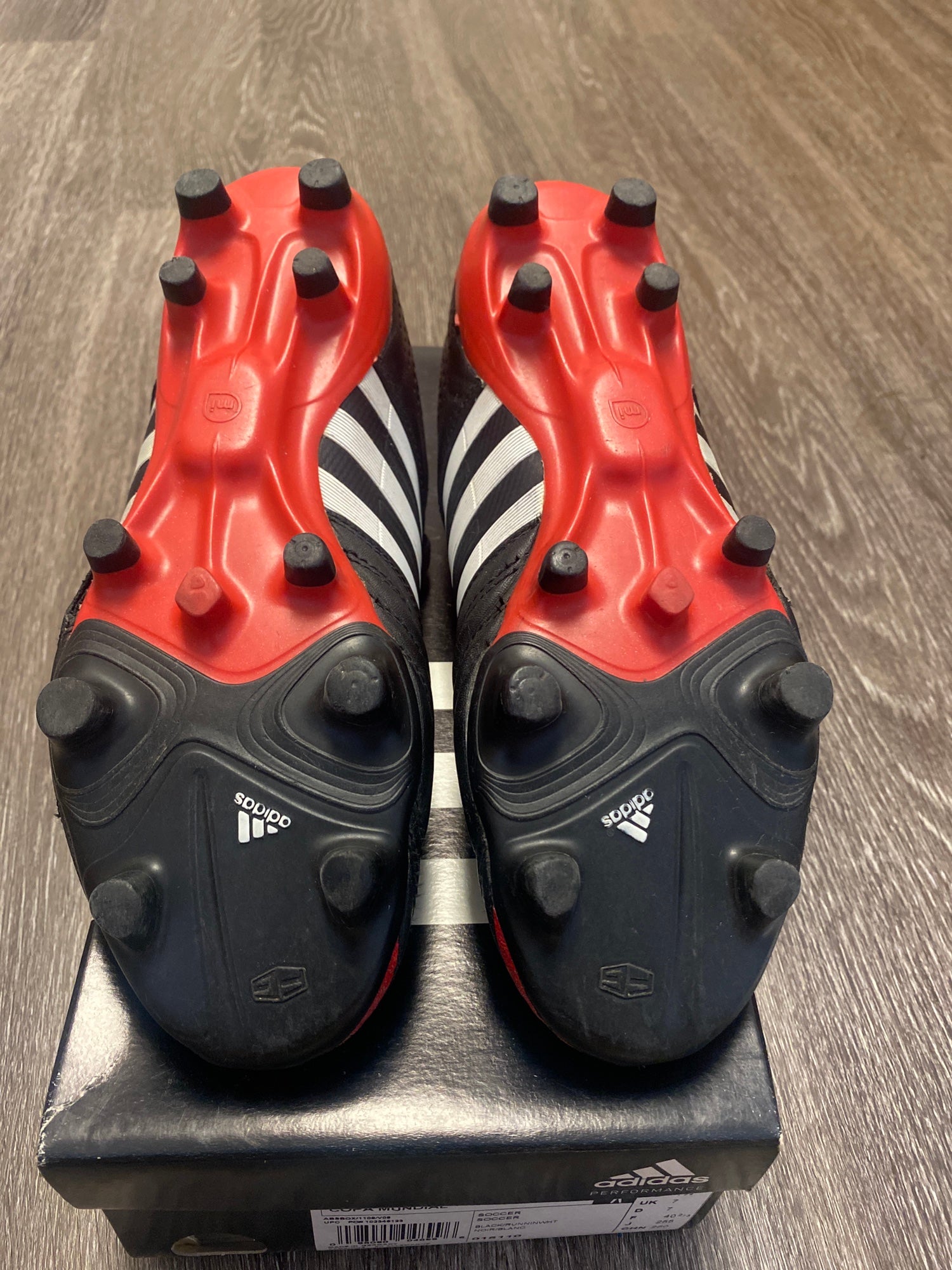 アディダス　アディピア11pro FG adidas 11Pro Crazylight FG