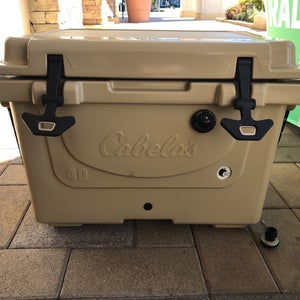 Used Cabela's 40qt Cooler