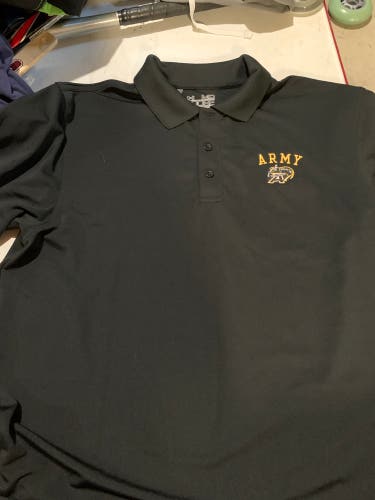 Black Used Medium Under Armour Shirt