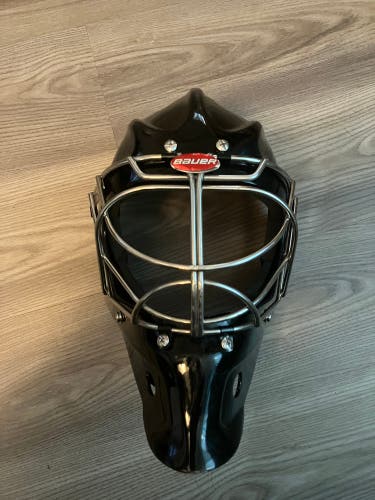 Used Bauer  Profile 940 Goalie Mask