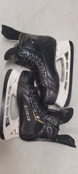 Bauer Supreme Matrix Hockey Skates Size 7.5 (used)