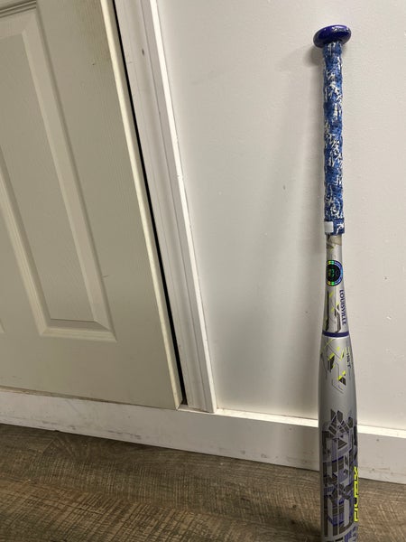 Used 2022 Louisville Slugger Composite Xeno Bat (-11) 20 oz 31"