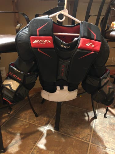 Used Large CCM Extreme Flex Shield E1.9 Goalie Chest Protector