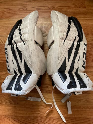 Used 24" CCM Extreme Flex E4.5 Goalie Leg Pads