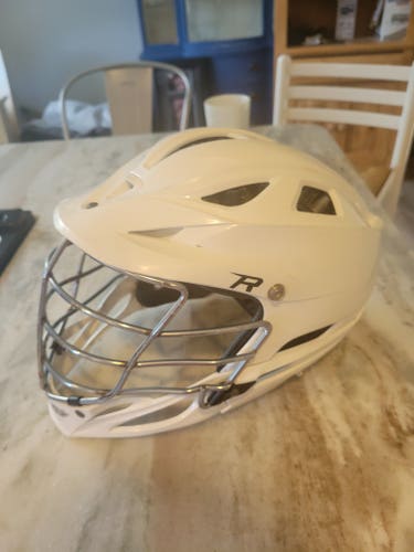 Used Player's Cascade R Helmet