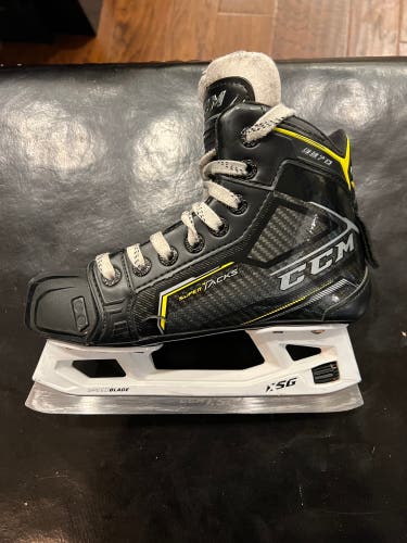 Used CCM Regular Width  Size 2.5 Super tacks 9370 Hockey Goalie Skates