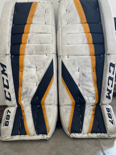 31" CCM  Revolution 597 Goalie Leg Pads