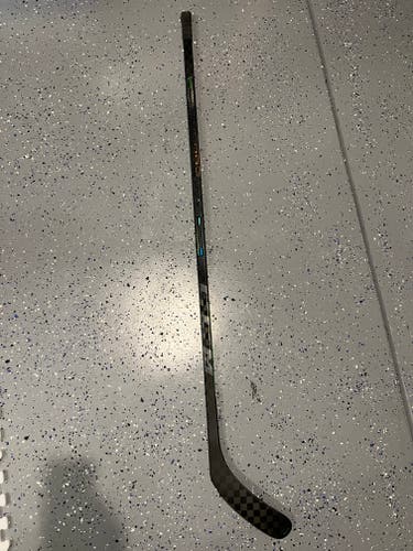 Like New Senior CCM Right Handed Ribcor Trigger 6 Pro Hockey Stick P88