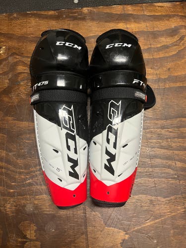 CCM Jetspeed FT475 Shinpads