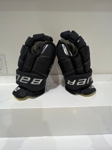 Used Bauer 13" Supreme 2S Gloves