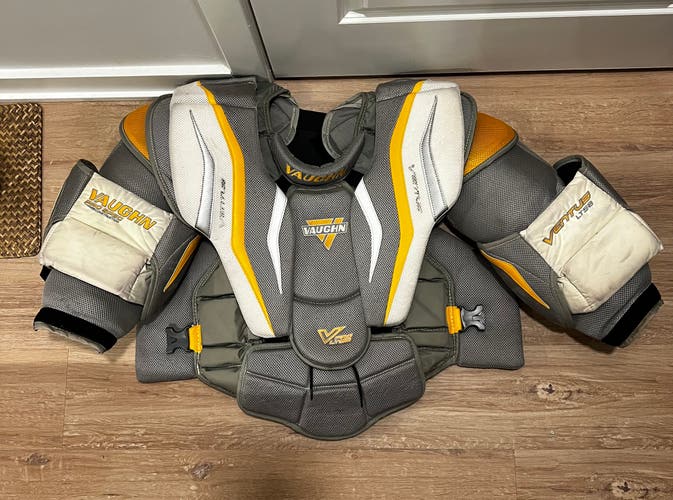 Vaughn Ventus LT98 Senior Chest Protector Medium