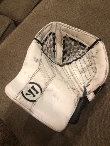 Used Warrior Ritual G5 Senior + Regular Goalie Glove