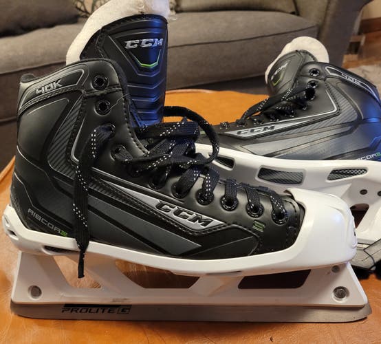 Senior New CCM Ribcor 40K Hockey Goalie Skates Regular Width Size 7.5