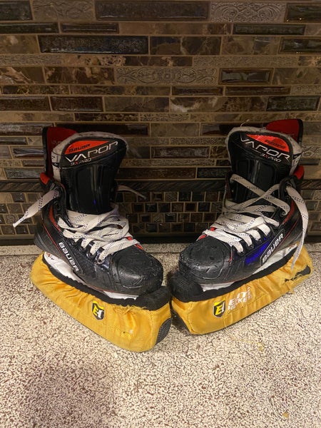 Junior Used Bauer Vapor 3X Pro Hockey Skates Regular Width Size 1.5 with extra steel