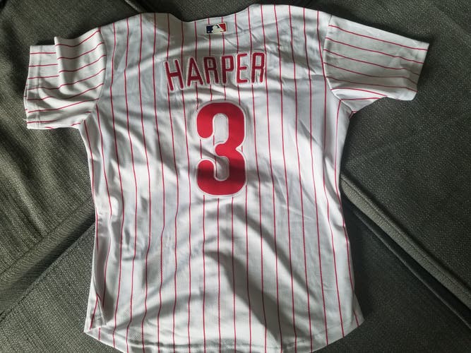 Phillies Harper #3 pinstripe Medium Nike Jersey