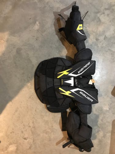 Used Medium Bauer Performance Goalie Chest Protector