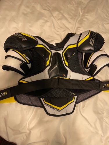 Extra Large Bauer 2S Pro Shoulder Pads