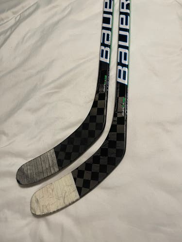 Senior Right Handed Pro Stock Nexus Geo Hockey Stick