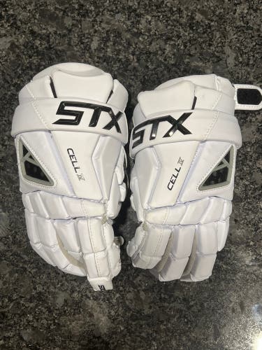 New Player's STX 12" Cell IV Lacrosse Gloves