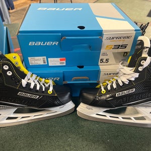 New Bauer Regular Width Size 5.5 Supreme S35 Hockey Skates