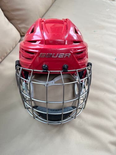 Used Adult Small Bauer  Re-Akt 150 Helmet