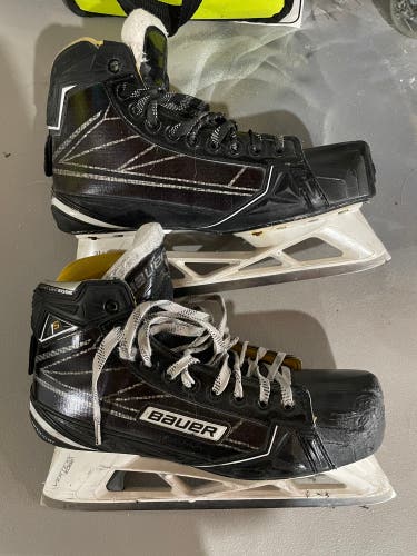 Used Bauer Regular Width  Size 9.5 Supreme 1S Hockey Goalie Skates