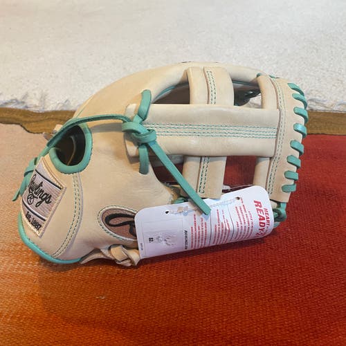 Brand New Rawlings Heart of the Hide PROR204U-1CM Baseball Glove 11.5"