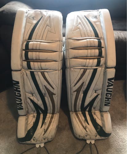 Darcy Kuemper Vaughn Velocity V4 Pro Return Goalie Leg Pad