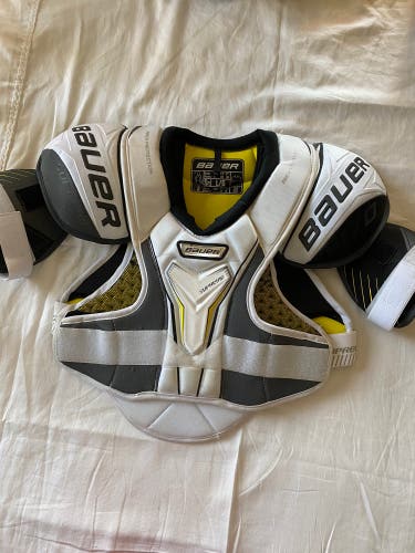 Used Senior Bauer Supreme S170 Large Shoulder pads