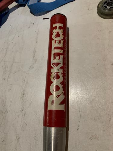 Used  (-9)  32" Rocketech Bat