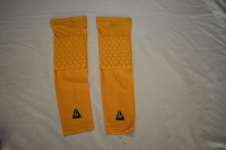 NEW - Hex Compression Padded Arm Sleeves, One Pair, Yellow, Small/Medium