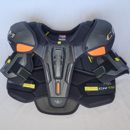 CCM Tacks AS-V Pro shoulder pads Sr XL