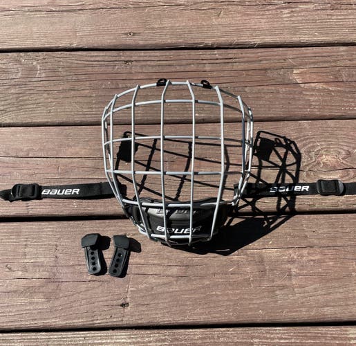 New Bauer Profile II Cage Size Medium