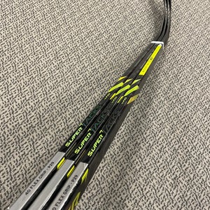 CCM 3-Pack AS4 Pro 40 Flex P29 curve right hand sticks