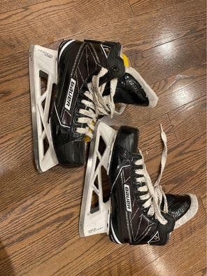 Junior Used Bauer Supreme 1S Hockey Goalie Skates Regular Width Size 4.5