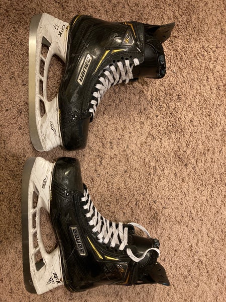 Total one 2SPro hockey skate