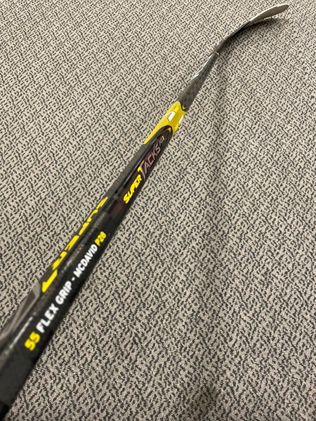 Used CCM AS1 55 flex P28 curve left hand stick