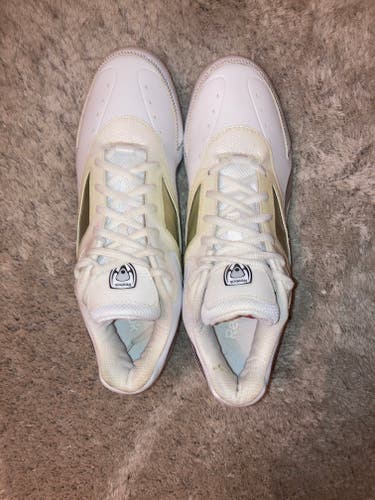 White Adult Used Size 10 (Women's 11) Molded Cleats Reebok Low Top