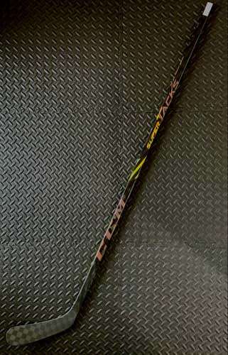 NEW Senior Right Hand | CCM Super Tacks AS4 Pro Hockey Stick | 85 Flex P29 Curve