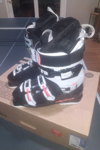 New Women's Alpina All Mountain Ruby 65 Heat Ski Boots 26.5