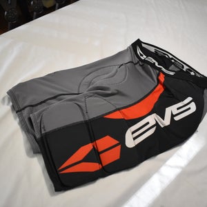 EVS Protective Riding Shorts, XXL - Top Condition!