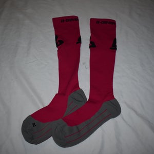 NEW - Compression Sports Socks, Pink/Gray, Adult Small