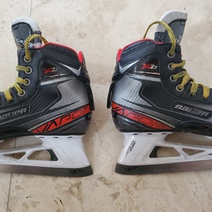 Junior Used Bauer Vapor X2.7 Hockey Goalie Skates Extra Wide Width Size 5